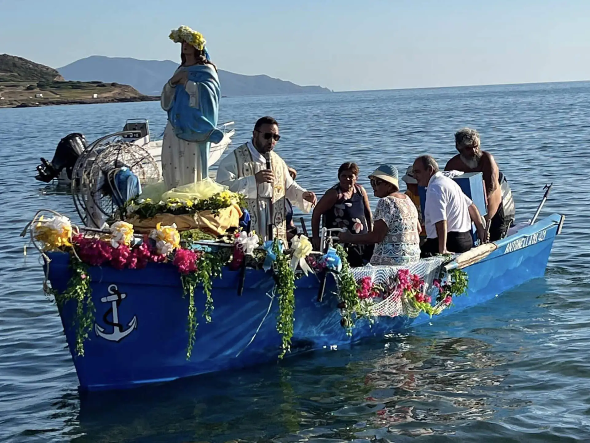 Processione dell'Assunta nel mare di Guturu de Flumini